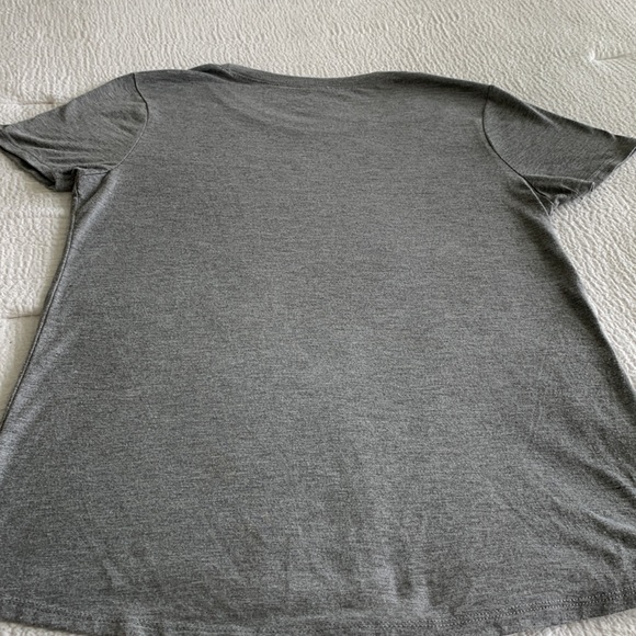 Disney Minnie Mouse tee -shirt size large - Picture 4 of 6